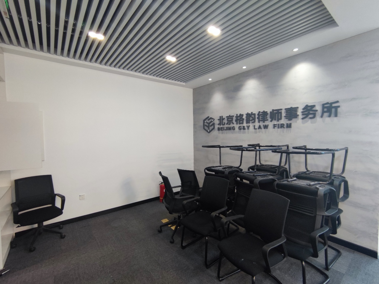 哈德门广场    201平米办公室    8元/平/天